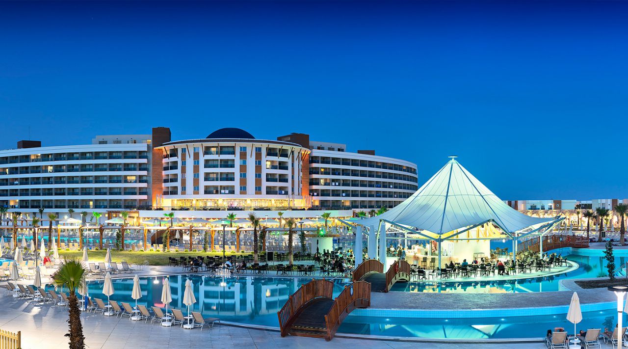 Aquasis Deluxe Resort & Spa
